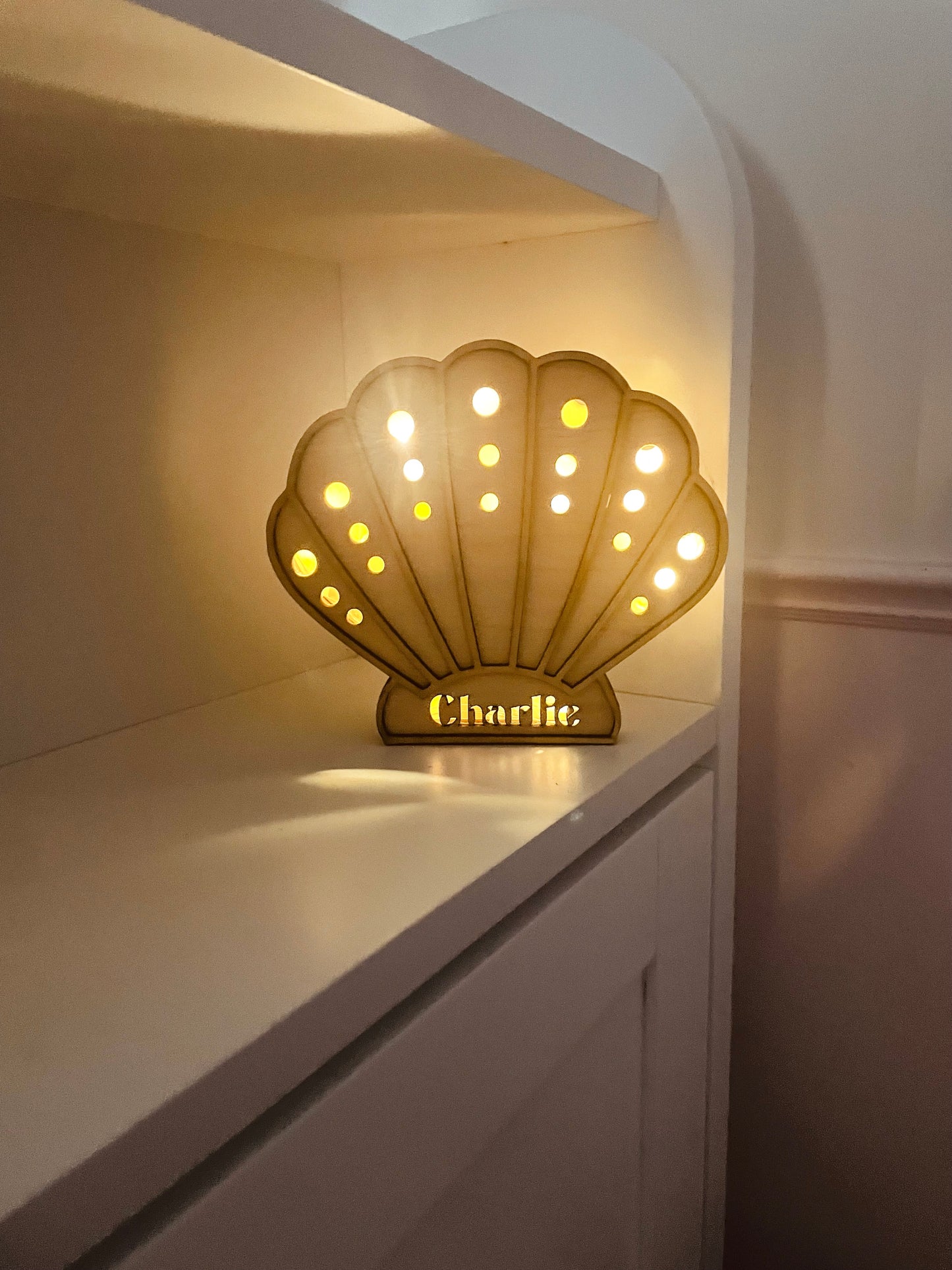 (PRE ORDER feb) Shell Lamp