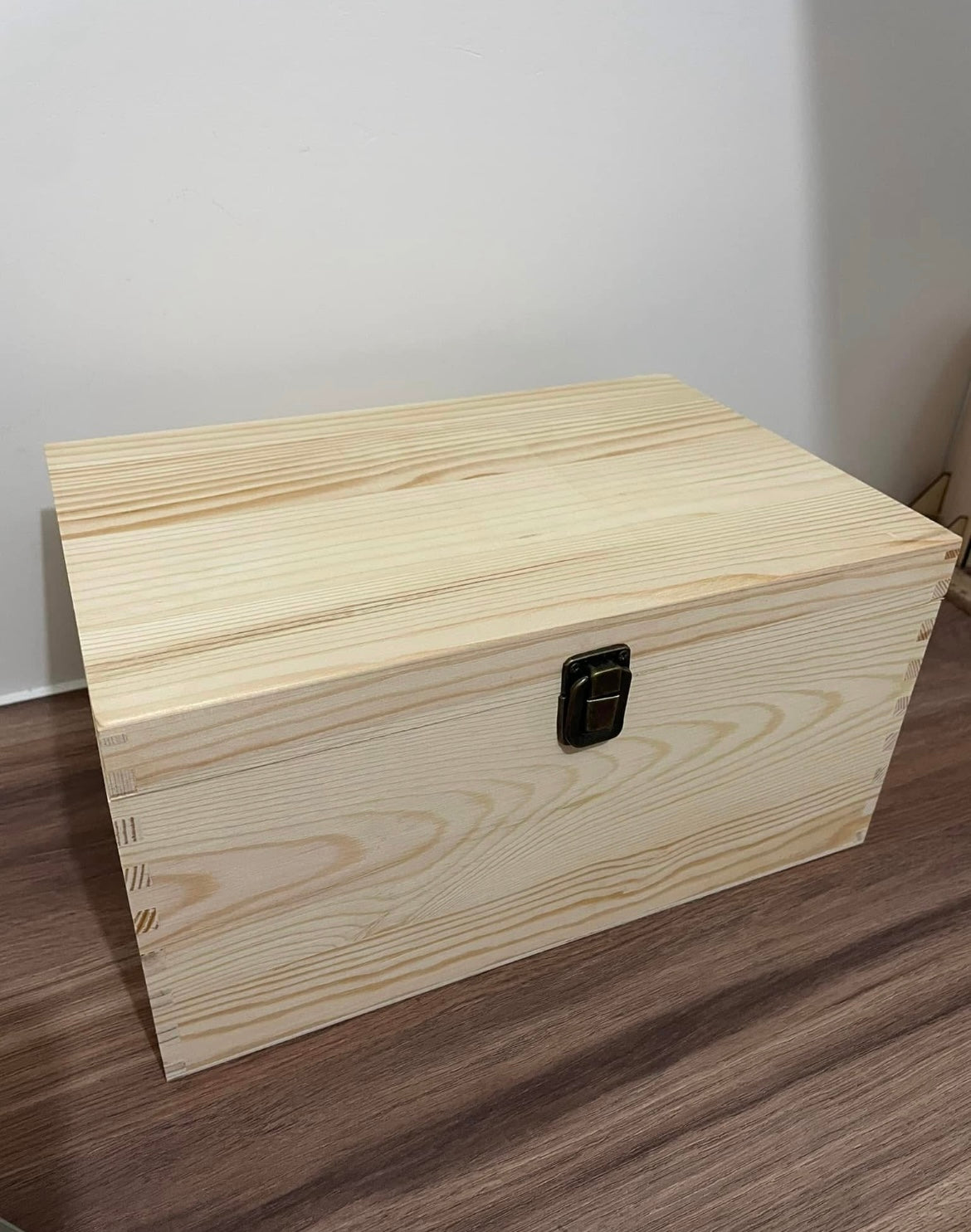 30x20 pine box